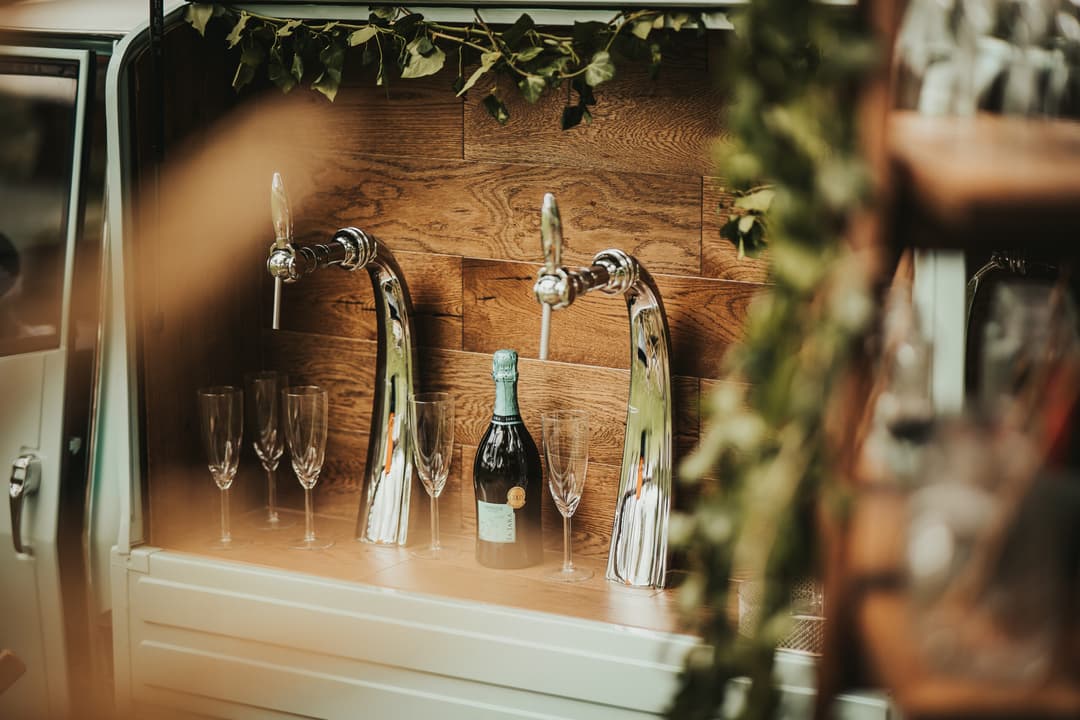 Oryginalny drink bar na weselu